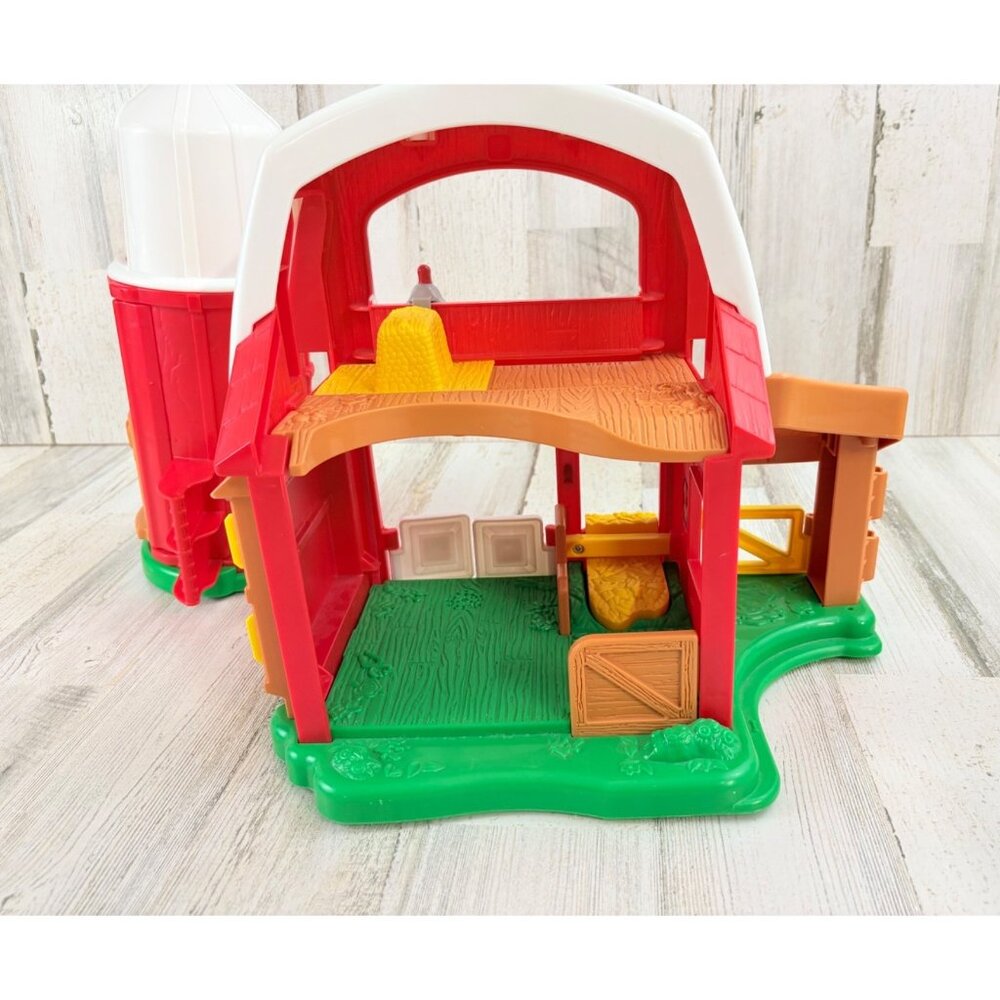 2005 Fisher Price Little People Animal Sounds Farm Barn Silo Playset - Picture 4 of 8